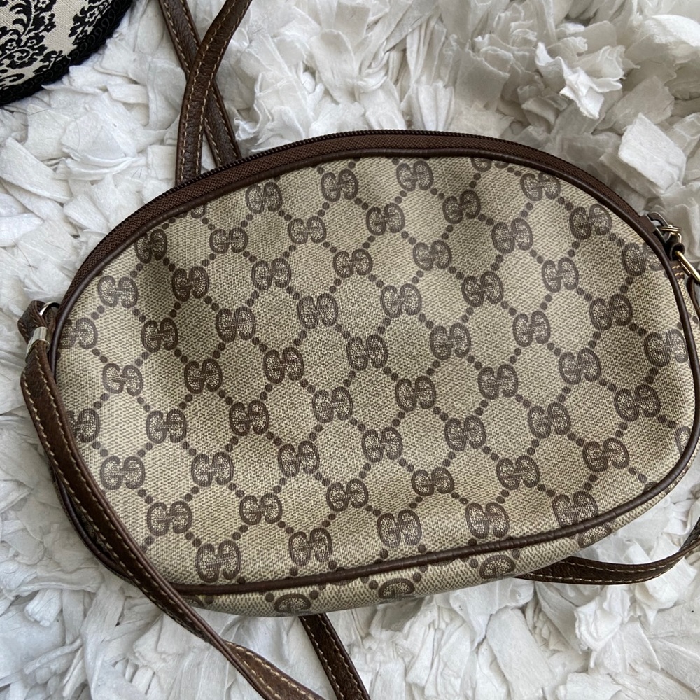 Vintage Gucci crossbody - Picture 2 of 16